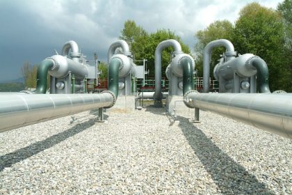 RWE pozastavila predaj plynových zásobníkov v Česku, jediným záujemcom ostal EPH