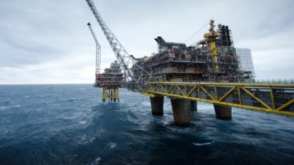 Vysoké a kolísavé ceny zemného plynu v Európe nie sú v záujme Nórska, tvrdí jeho premiér